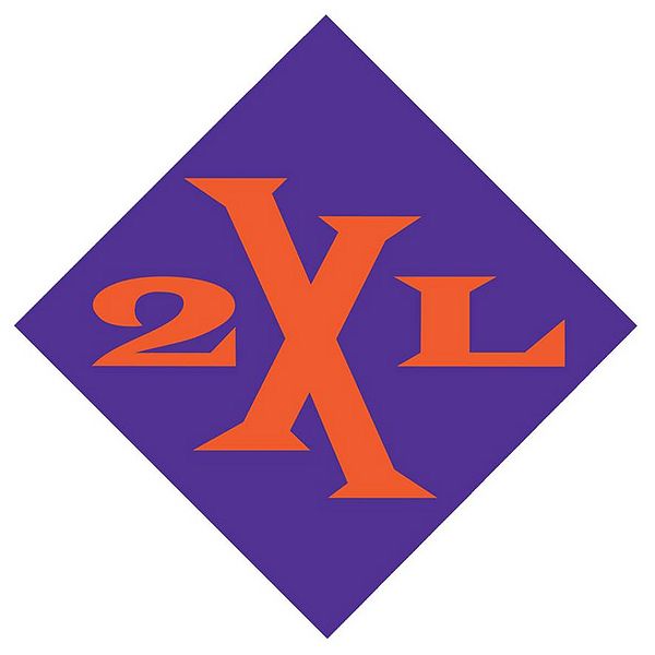 Datei:2XL.jpg