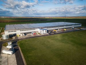 DJI 0693 bea HDR 1200web.jpg